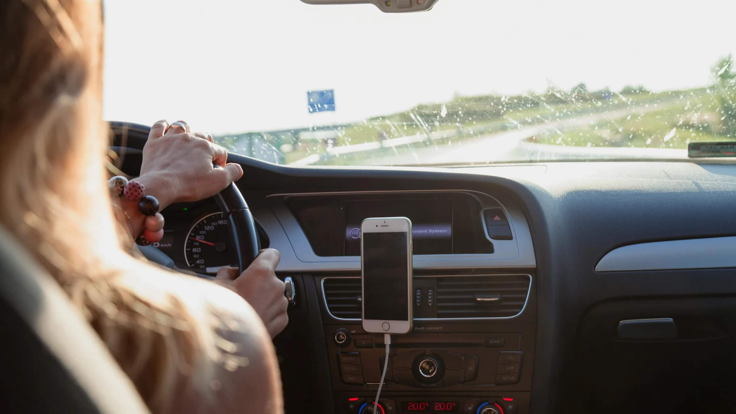 Smart Contracts For Vehicles BANNER