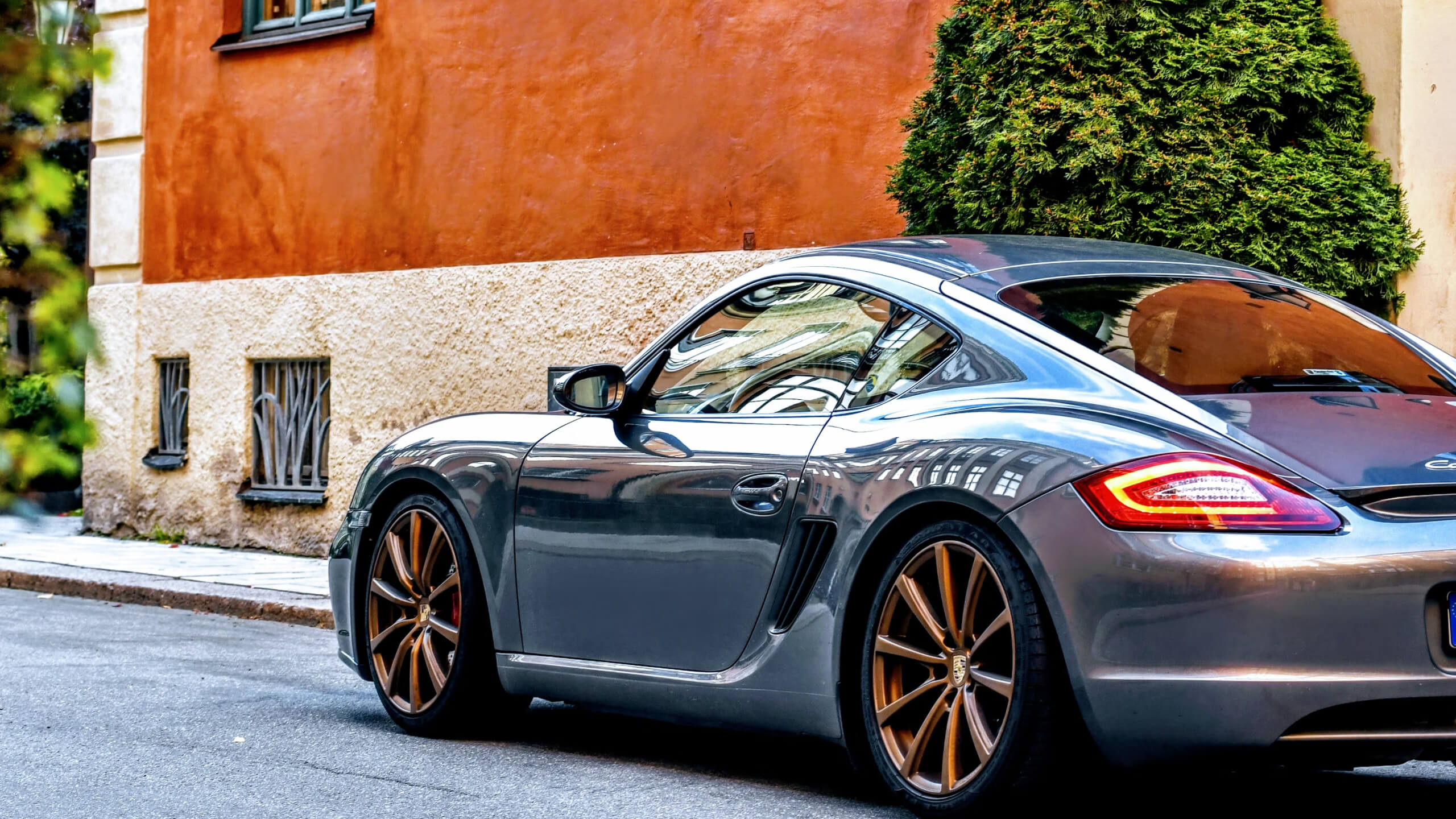 Porsche E Mobility Smart Assistant BANNER